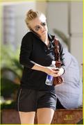 th_296306810_julianne_hough_diablo_cody_film08_122_162lo.jpg