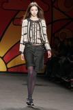 th_22692_md-fashionledge.com-fw06-rtw-newyork-w-sui-004-jegvcopm_122_258lo.jpg