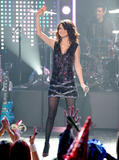 th_38799_selena_gomez_tikipeter_celebritycity_038_123_39lo.jpg