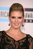th_08431_celebrity_paradise.com_TheElder_HeidiKlum3_122_443lo.jpg