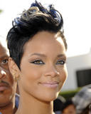 th_60817_babayaga_Rihanna_MTV_VMAs_09-07-2008_025_123_494lo.jpg