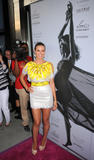 th_79496_heidiklummomstobenightout_tikipetercelebritycity070_123_575lo.jpg
