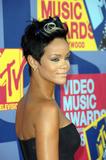 th_19297_Preppie_Rihanna_at_2008_MTV_Video_Music_Awards_067_122_597lo.jpg
